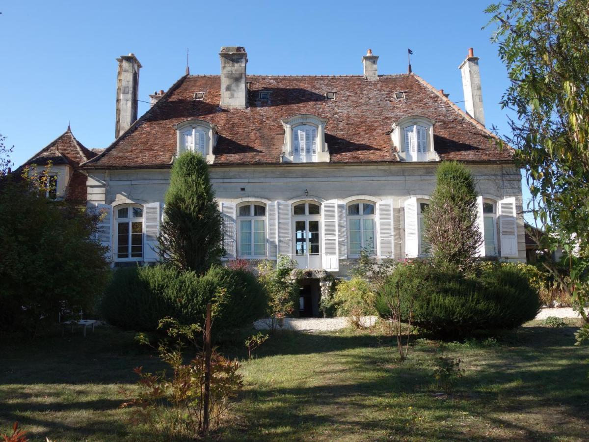 Le Chevalier D'Eon Bed & Breakfast Tonnerre Bagian luar foto