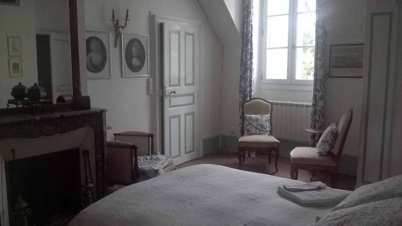 Le Chevalier D'Eon Bed & Breakfast Tonnerre Bagian luar foto